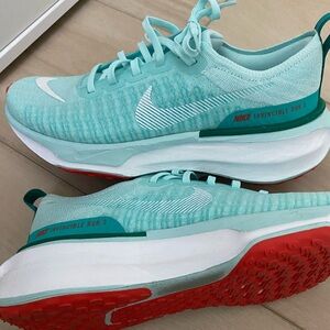 Nike invincible 3 - teal/white/red, worn once. Size 10.